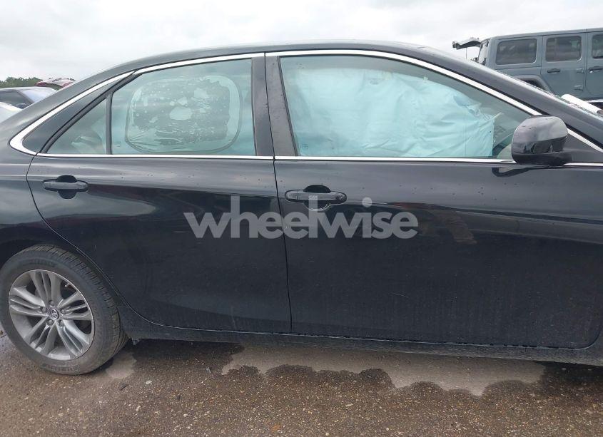 Photo 13 of 2015 Toyota Camry SE (VIN 4T1BF1FK9FU033565)