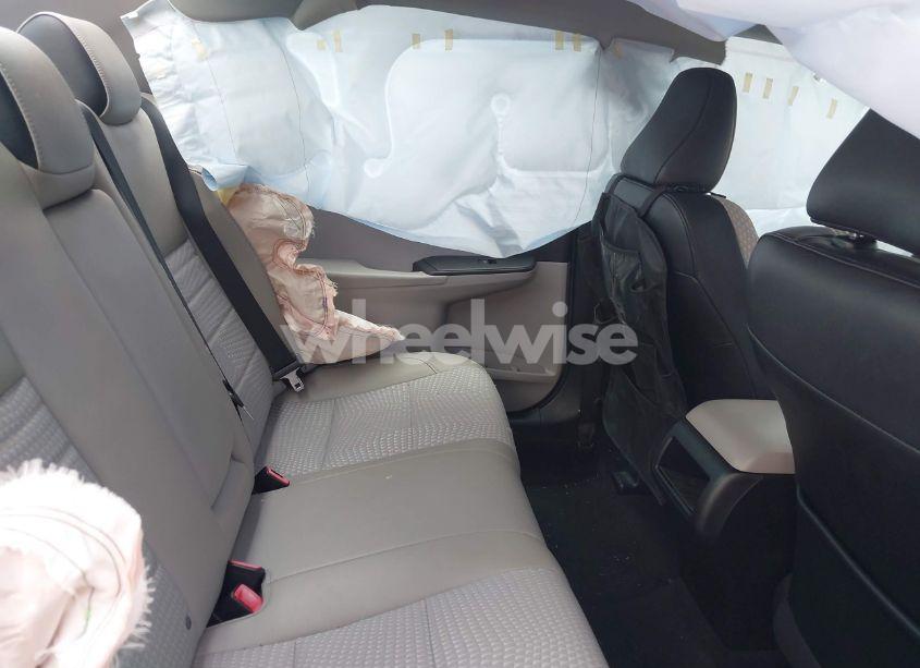 Photo 8 of 2015 Toyota Camry SE (VIN 4T1BF1FK9FU033565)