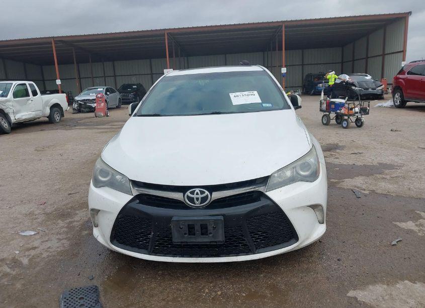 Photo 12 of 2015 Toyota Camry SE (VIN 4T1BF1FK9FU046462)