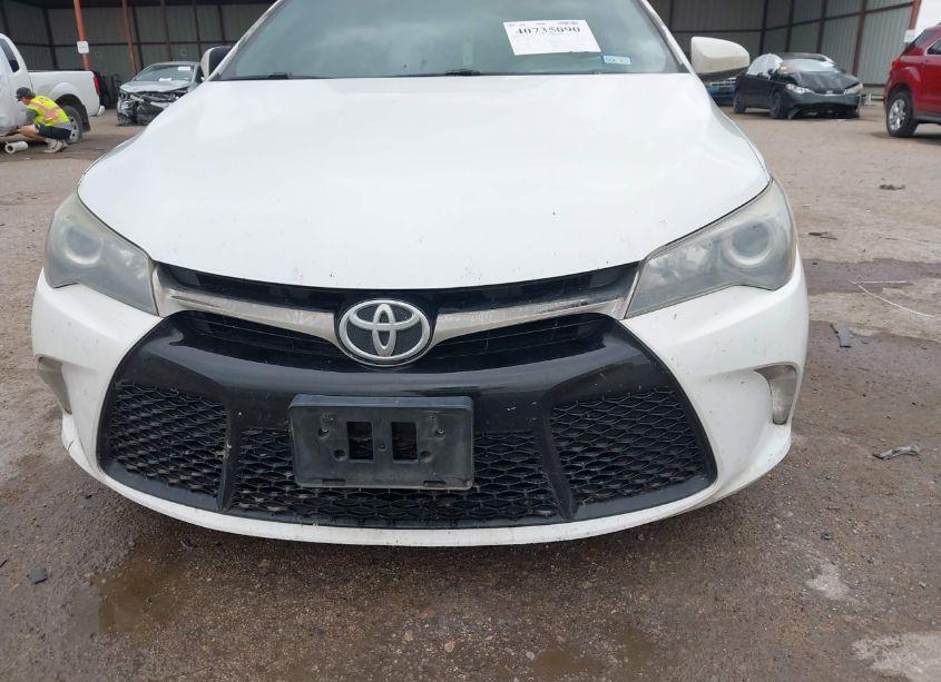 Photo 6 of 2015 Toyota Camry SE (VIN 4T1BF1FK9FU046462)