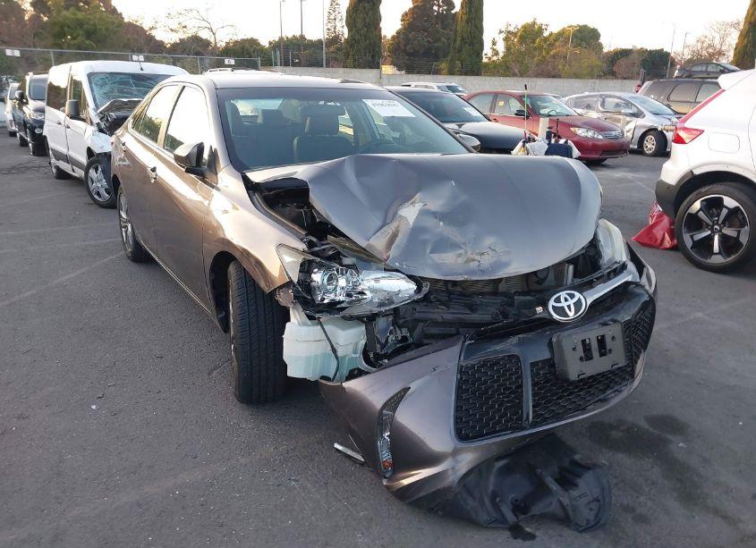 Photo 6 of 2015 Toyota Camry SE (VIN 4T1BF1FK9FU050608)