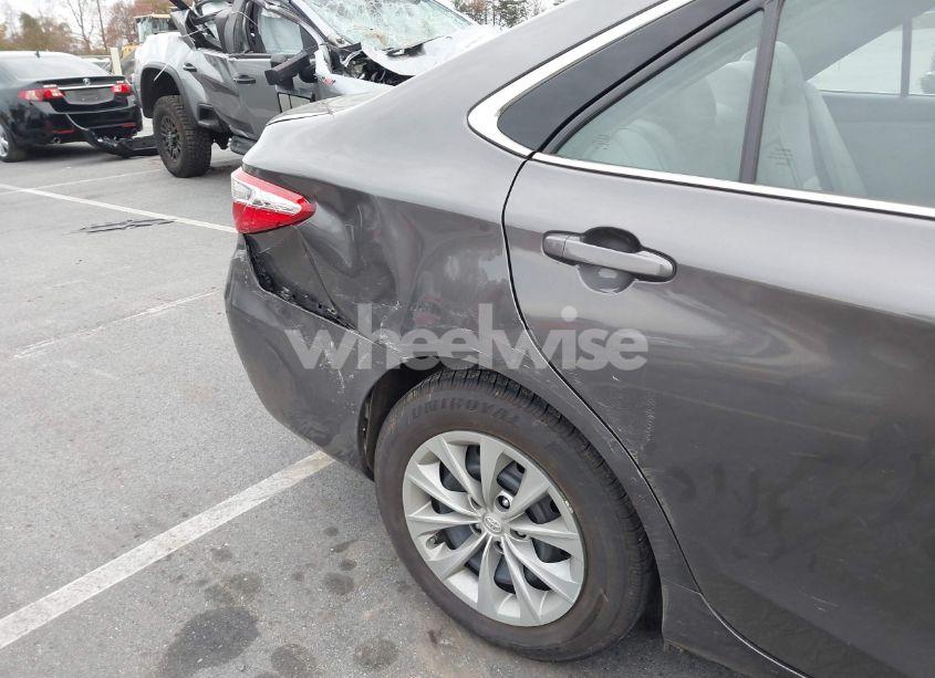 Photo 12 of 2015 Toyota Camry LE (VIN 4T1BF1FK9FU080062)