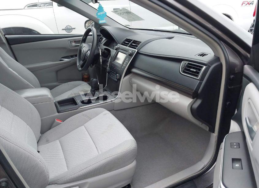 Photo 5 of 2015 Toyota Camry LE (VIN 4T1BF1FK9FU080062)