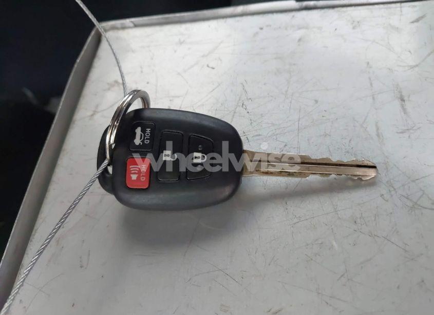 Photo 11 of 2015 Toyota Camry SE (VIN 4T1BF1FK9FU080613)