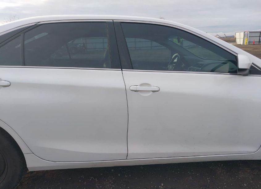 Photo 13 of 2015 Toyota Camry XSE (VIN 4T1BF1FK9FU082023)