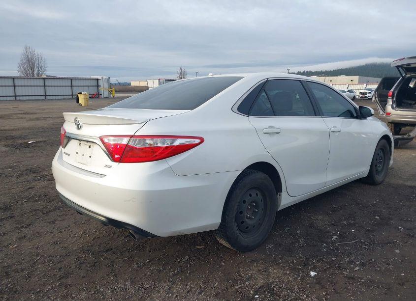 Photo 4 of 2015 Toyota Camry XSE (VIN 4T1BF1FK9FU082023)