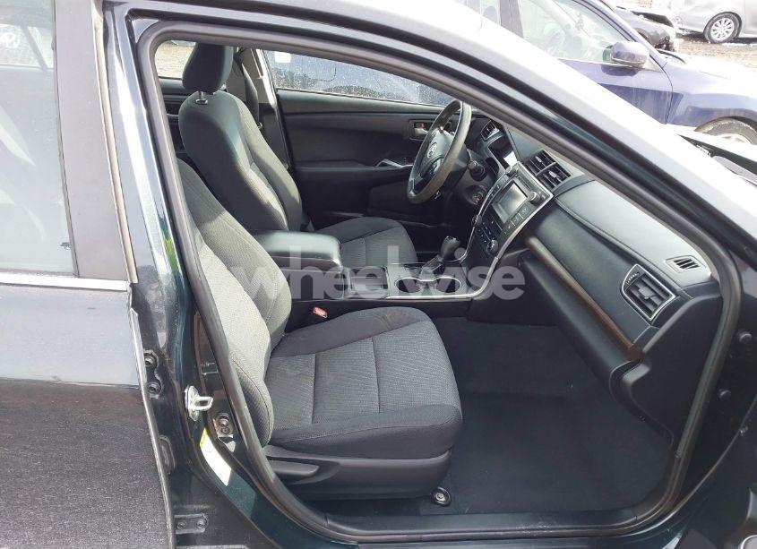 Photo 5 of 2015 Toyota Camry LE (VIN 4T1BF1FK9FU085357)