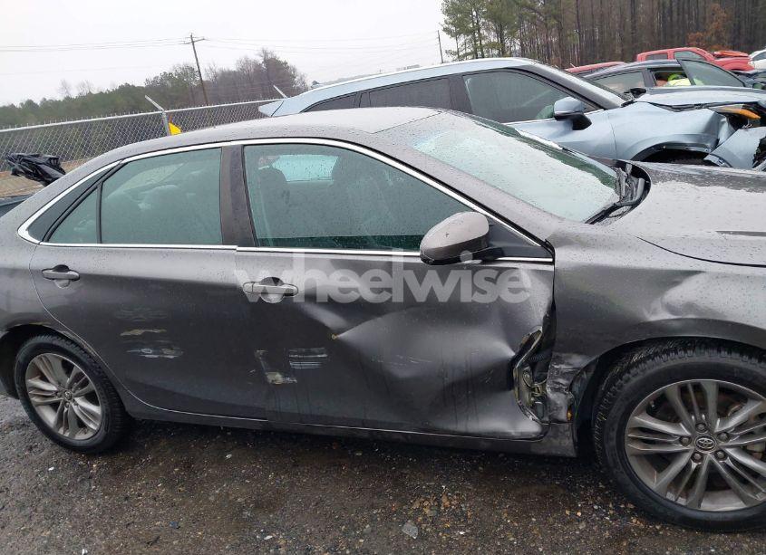 Photo 13 of 2015 Toyota Camry SE (VIN 4T1BF1FK9FU088551)