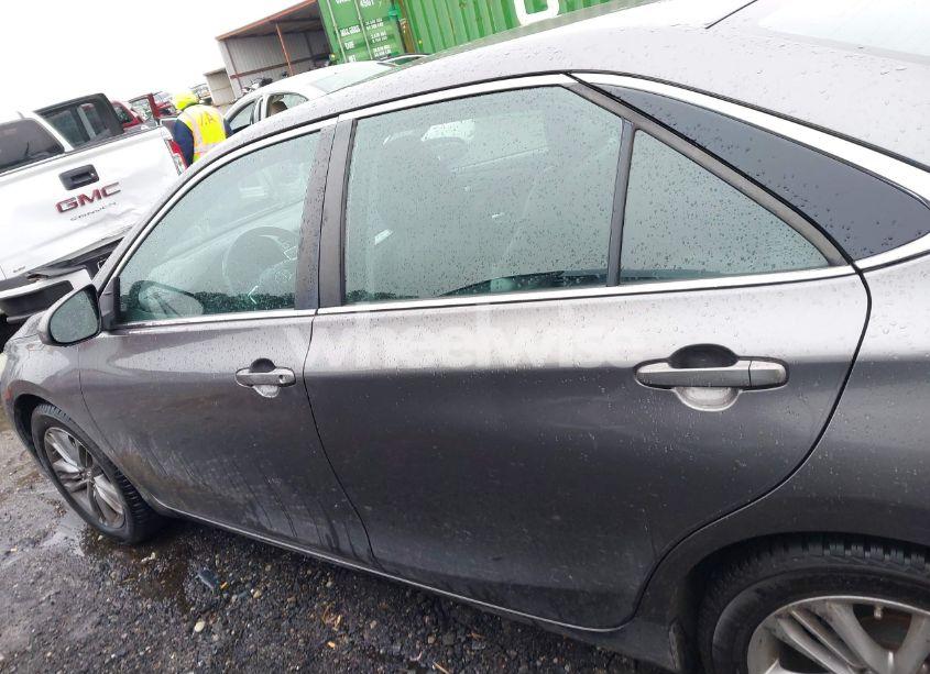 Photo 14 of 2015 Toyota Camry SE (VIN 4T1BF1FK9FU088551)