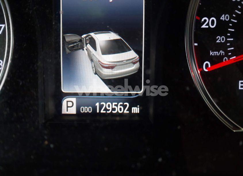 Photo 15 of 2015 Toyota Camry SE (VIN 4T1BF1FK9FU088551)