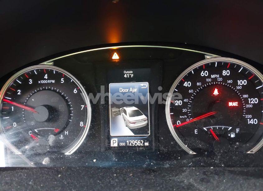 Photo 7 of 2015 Toyota Camry SE (VIN 4T1BF1FK9FU088551)