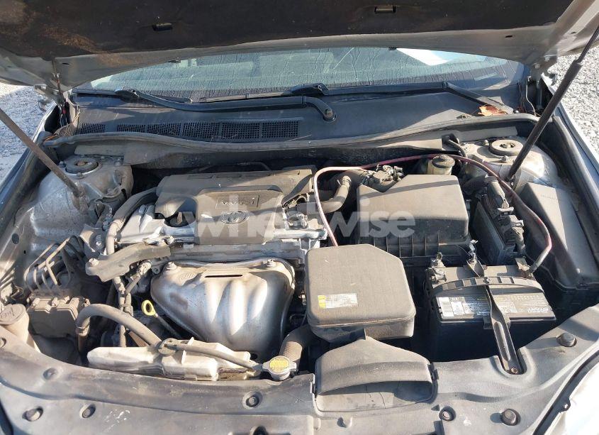 Photo 10 of 2015 Toyota Camry LE (VIN 4T1BF1FK9FU094401)