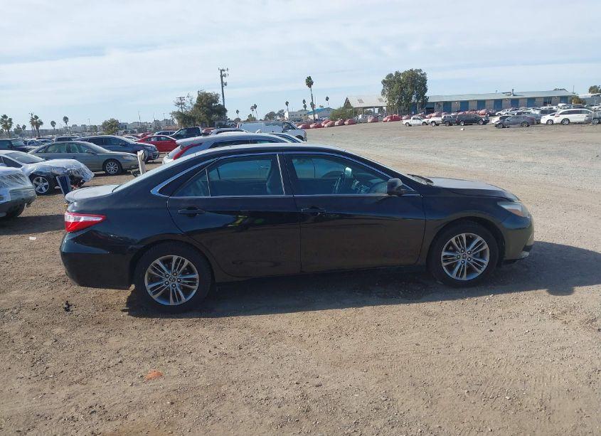 Photo 13 of 2015 Toyota Camry SE (VIN 4T1BF1FK9FU110452)