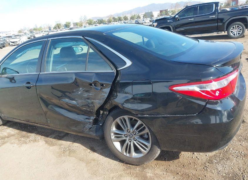 Photo 6 of 2015 Toyota Camry SE (VIN 4T1BF1FK9FU110452)