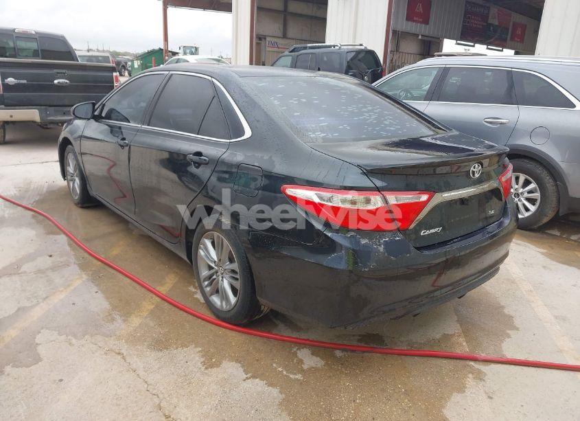 Photo 3 of 2015 Toyota Camry SE (VIN 4T1BF1FK9FU482017)