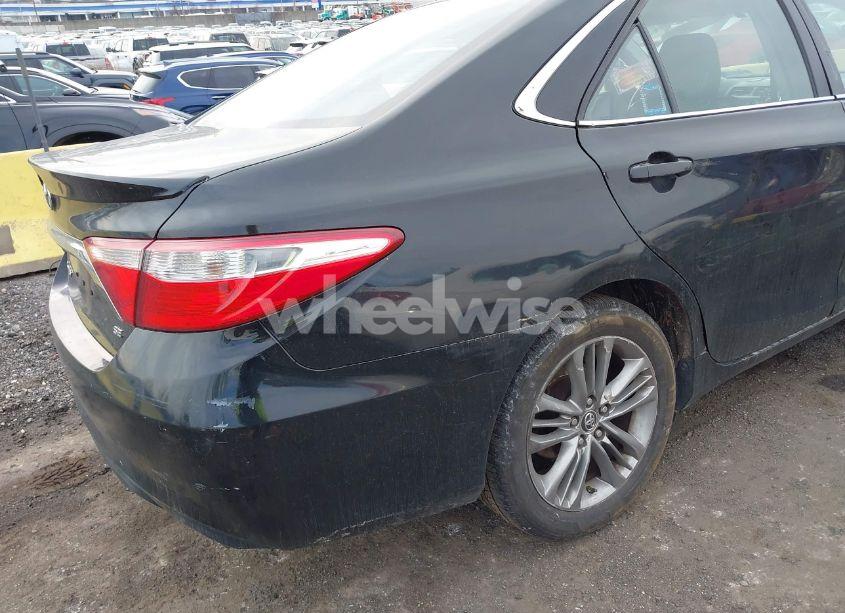 Photo 18 of 2015 Toyota Camry SE (VIN 4T1BF1FK9FU483099)