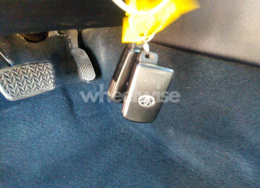 Photo 11 of 2015 Toyota Camry SE (VIN 4T1BF1FK9FU490683)