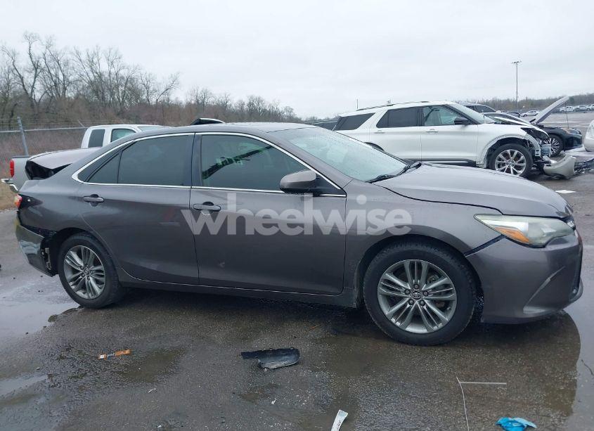 Photo 13 of 2015 Toyota Camry SE (VIN 4T1BF1FK9FU490683)