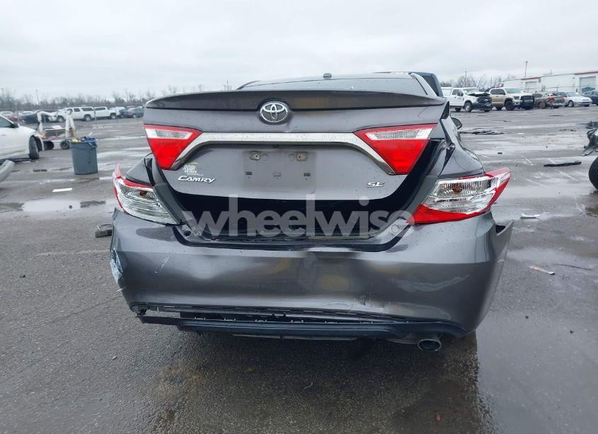 Photo 16 of 2015 Toyota Camry SE (VIN 4T1BF1FK9FU490683)