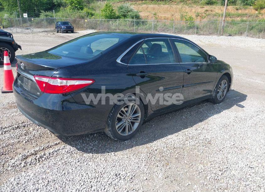 Photo 4 of 2015 Toyota Camry SE (VIN 4T1BF1FK9FU491350)