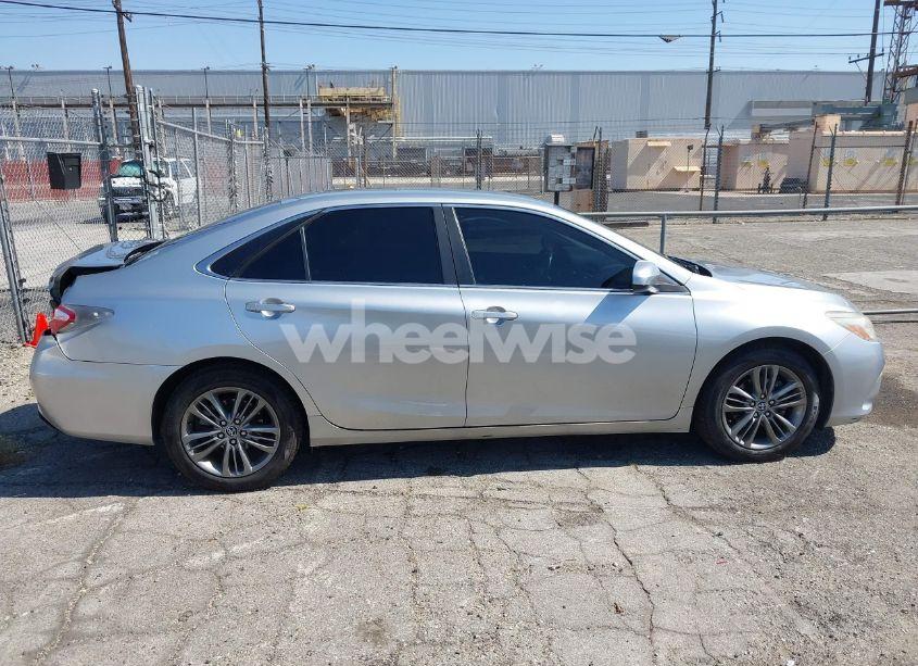 Photo 13 of 2015 Toyota Camry SE (VIN 4T1BF1FK9FU901029)