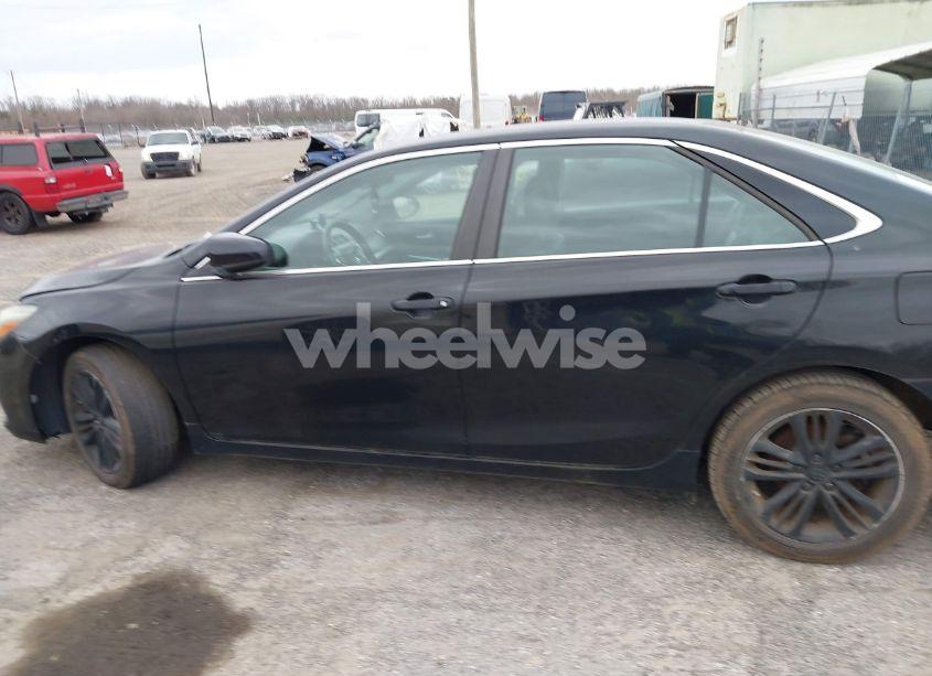 Photo 13 of 2015 Toyota Camry SE (VIN 4T1BF1FK9FU904206)