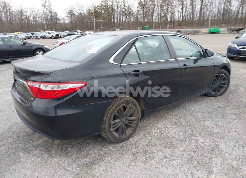 Photo 4 of 2015 Toyota Camry SE (VIN 4T1BF1FK9FU904206)
