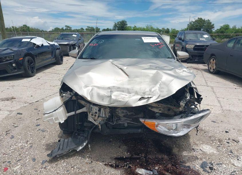 Photo 12 of 2015 Toyota Camry LE (VIN 4T1BF1FK9FU911964)