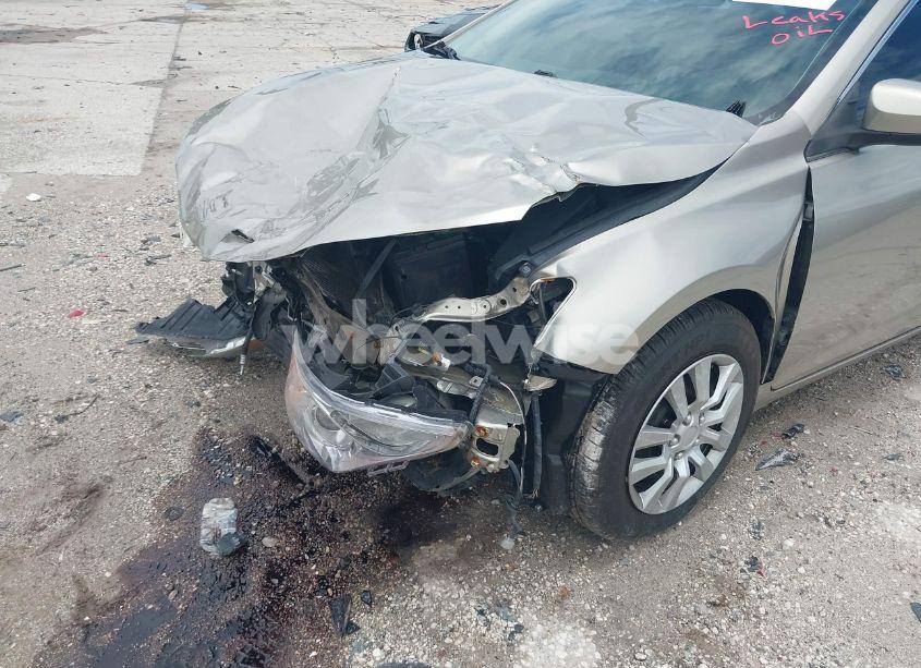 Photo 17 of 2015 Toyota Camry LE (VIN 4T1BF1FK9FU911964)