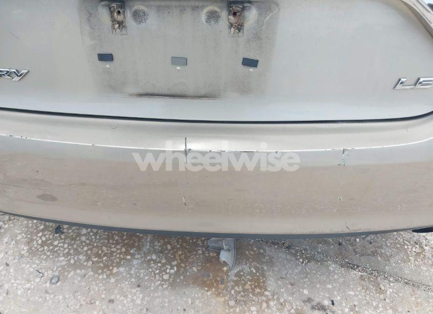 Photo 19 of 2015 Toyota Camry LE (VIN 4T1BF1FK9FU911964)