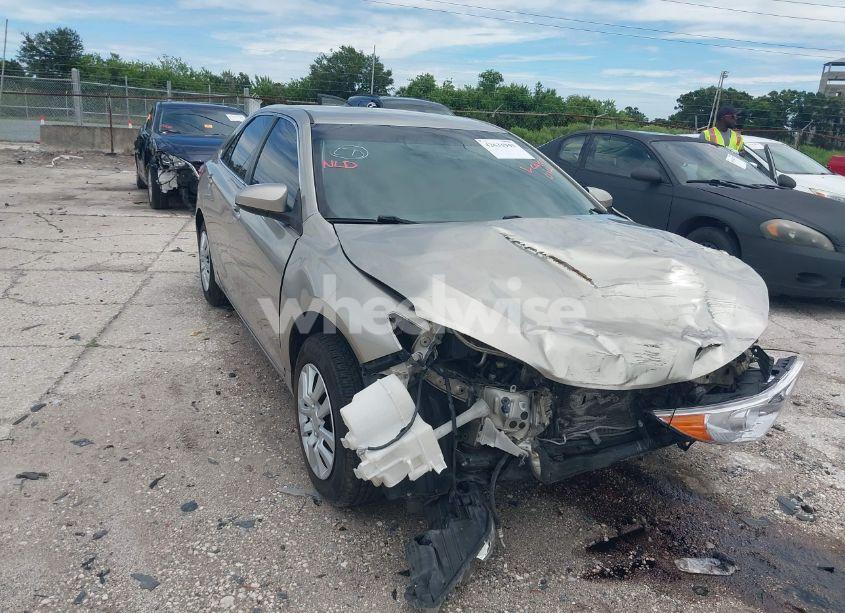 Photo 20 of 2015 Toyota Camry LE (VIN 4T1BF1FK9FU911964)