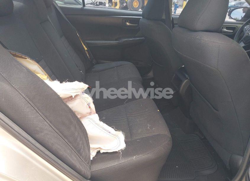 Photo 8 of 2015 Toyota Camry LE (VIN 4T1BF1FK9FU911964)