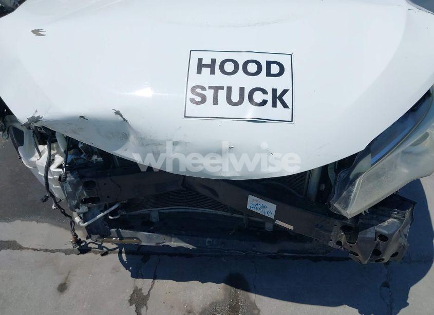 Photo 10 of 2015 Toyota Camry LE (VIN 4T1BF1FK9FU923208)