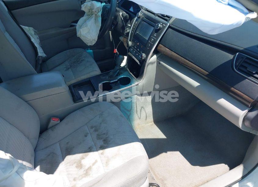 Photo 5 of 2015 Toyota Camry LE (VIN 4T1BF1FK9FU923208)