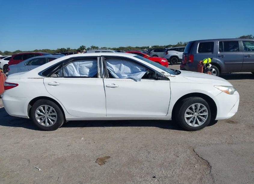 Photo 12 of 2015 Toyota Camry LE (VIN 4T1BF1FK9FU923872)