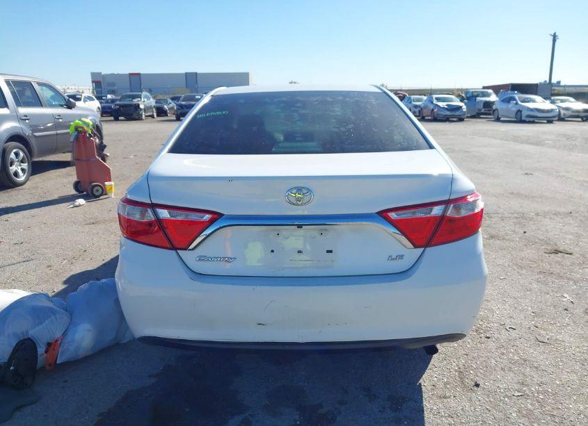 Photo 15 of 2015 Toyota Camry LE (VIN 4T1BF1FK9FU923872)