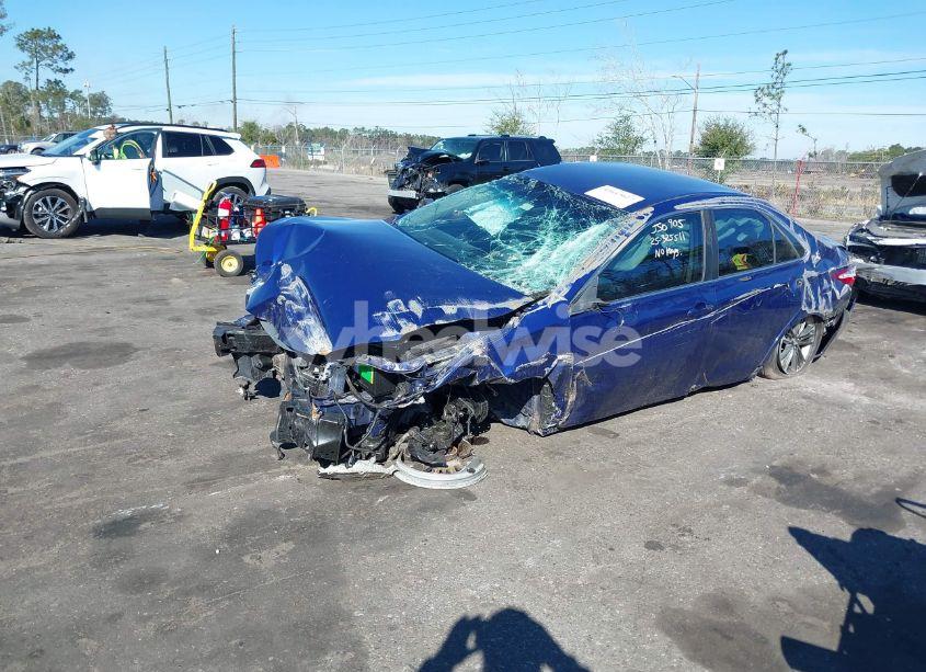 Photo 2 of 2015 Toyota Camry SE (VIN 4T1BF1FK9FU967175)