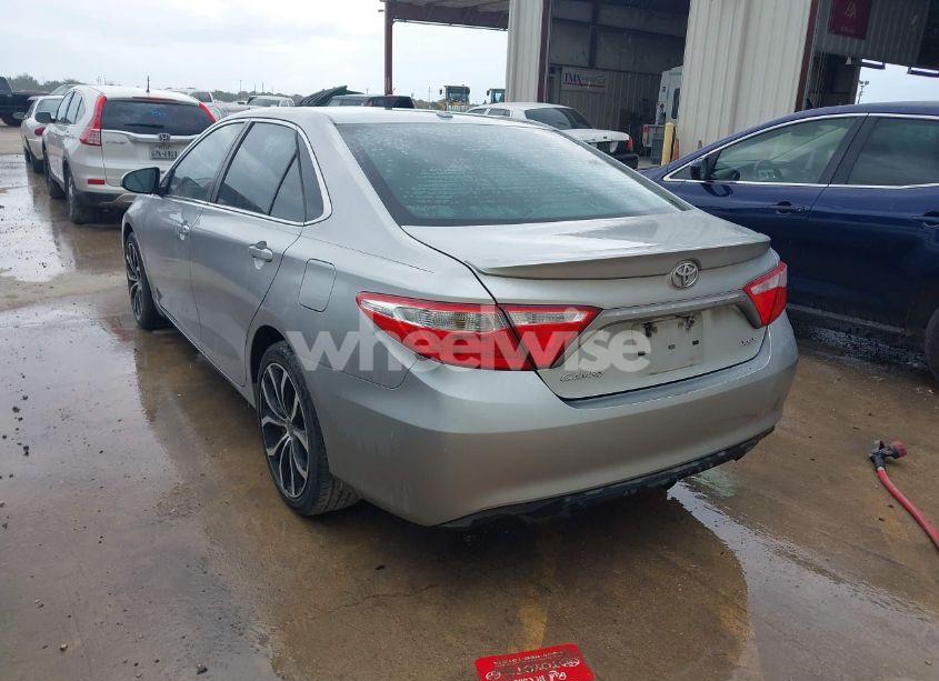 Photo 3 of 2015 Toyota Camry XSE (VIN 4T1BF1FK9FU969413)