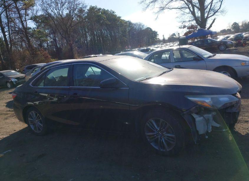 Photo 13 of 2015 Toyota Camry SE (VIN 4T1BF1FK9FU970156)