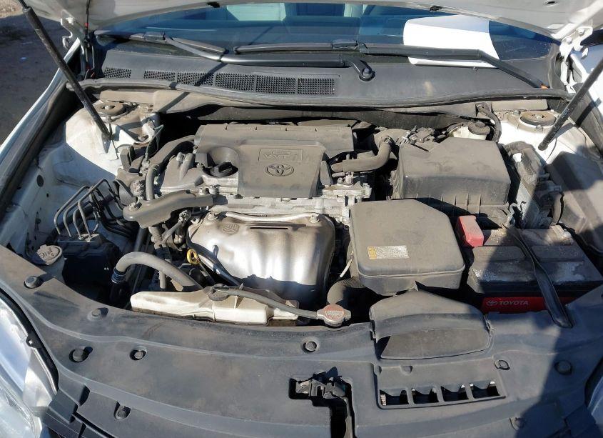 Photo 10 of 2016 Toyota Camry SE (VIN 4T1BF1FK9GU140682)