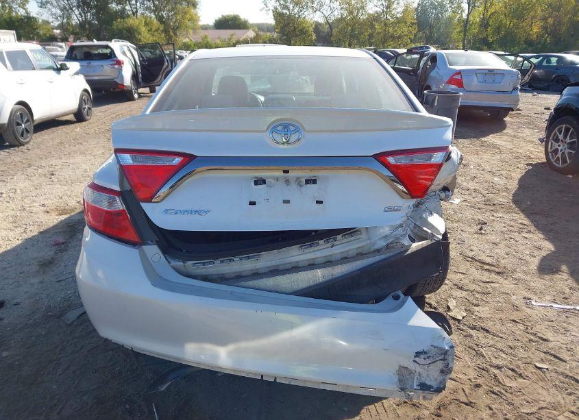 Photo 15 of 2016 Toyota Camry SE (VIN 4T1BF1FK9GU140682)