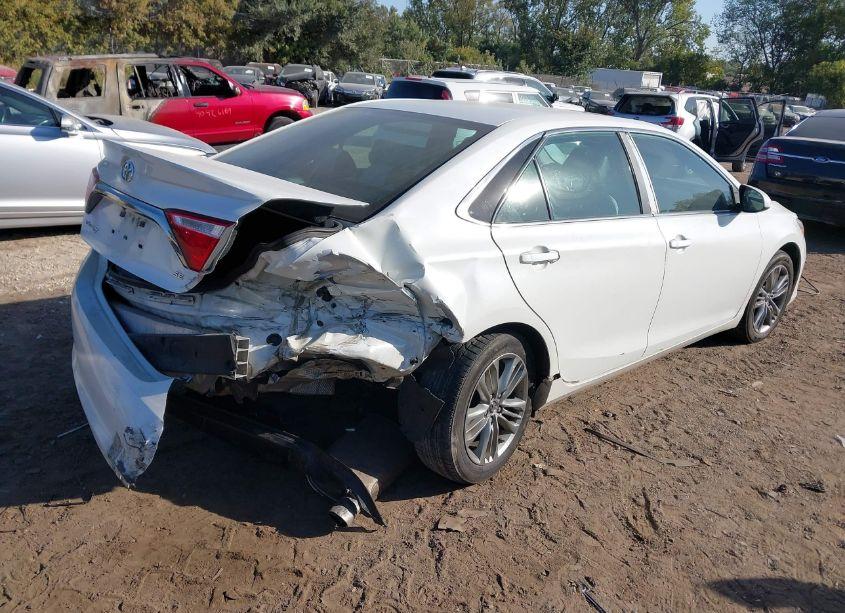 Photo 4 of 2016 Toyota Camry SE (VIN 4T1BF1FK9GU140682)