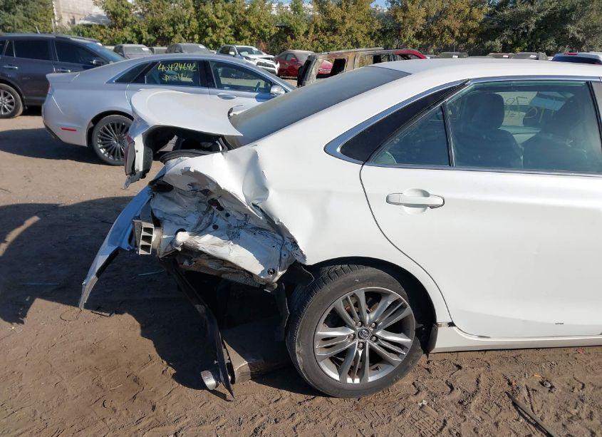 Photo 6 of 2016 Toyota Camry SE (VIN 4T1BF1FK9GU140682)