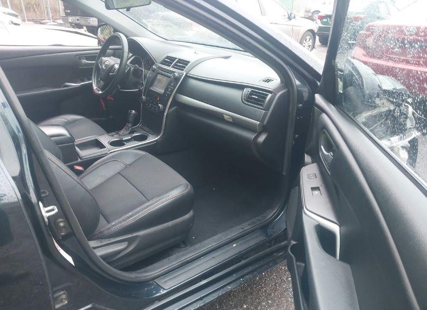 Photo 5 of 2016 Toyota Camry SE (VIN 4T1BF1FK9GU143467)