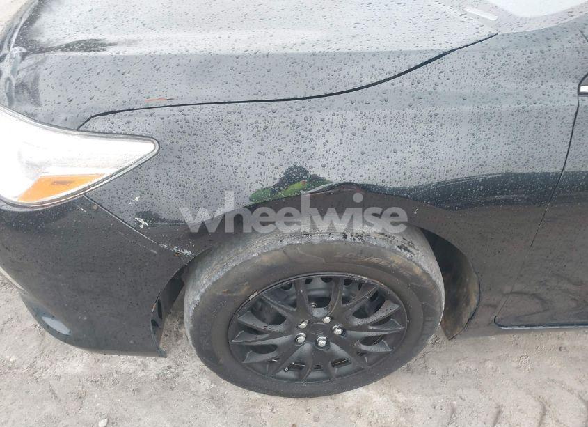 Photo 6 of 2016 Toyota Camry LE (VIN 4T1BF1FK9GU160589)