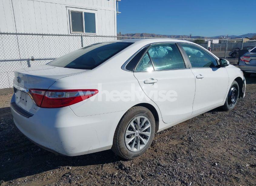 Photo 4 of 2016 Toyota Camry LE (VIN 4T1BF1FK9GU173052)