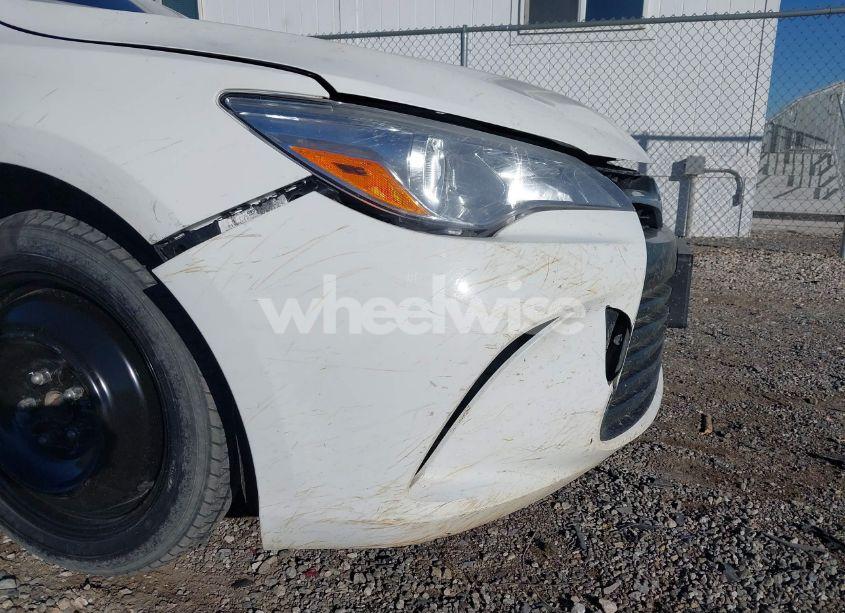 Photo 6 of 2016 Toyota Camry LE (VIN 4T1BF1FK9GU173052)