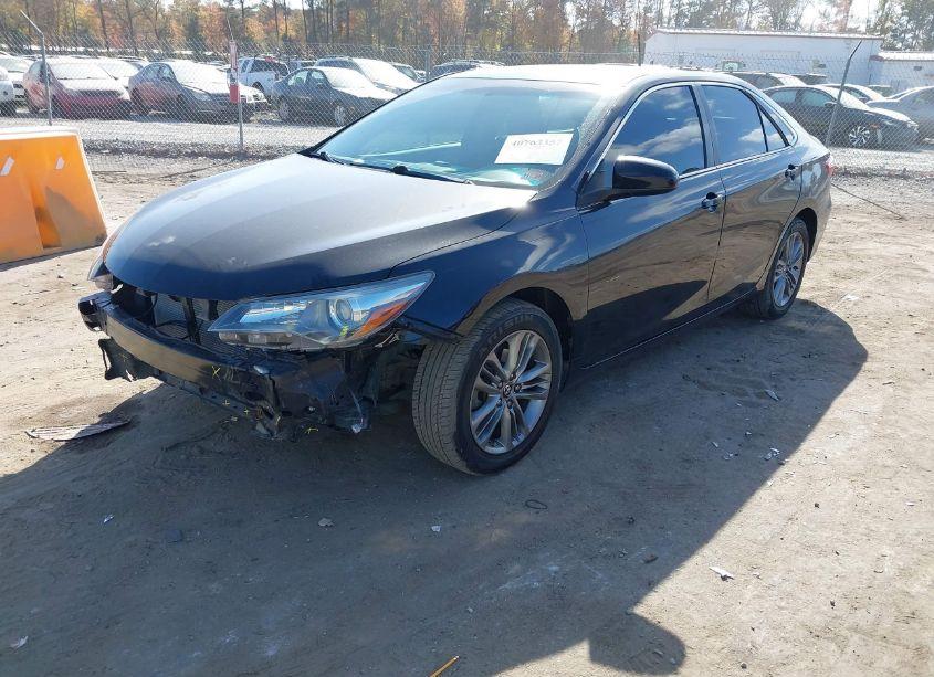 Photo 2 of 2016 Toyota Camry SE (VIN 4T1BF1FK9GU189350)