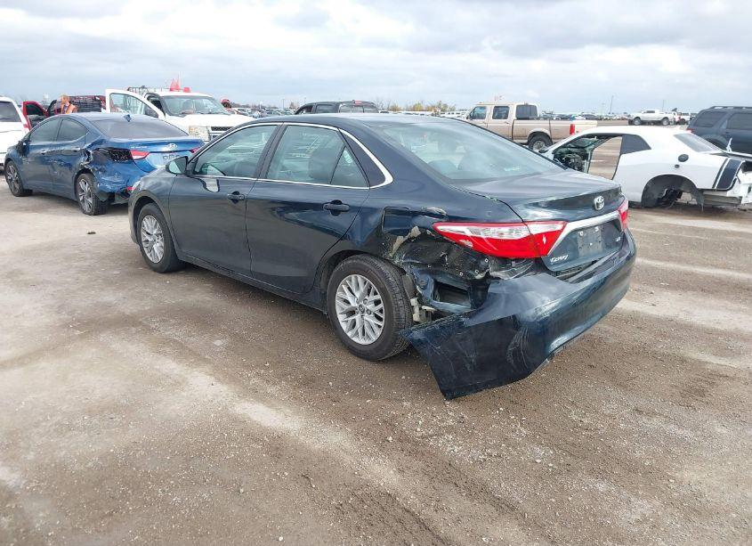 Photo 6 of 2016 Toyota Camry LE (VIN 4T1BF1FK9GU191339)