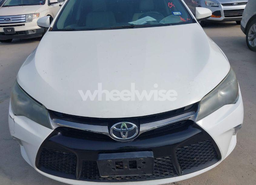 Photo 10 of 2016 Toyota Camry SE (VIN 4T1BF1FK9GU243214)